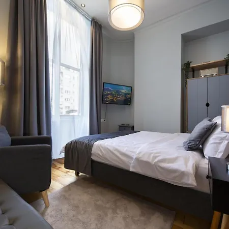 Athenaeum Spacious& Cozy 1Br Prime Location W Balcony Bucharest Exterior photo