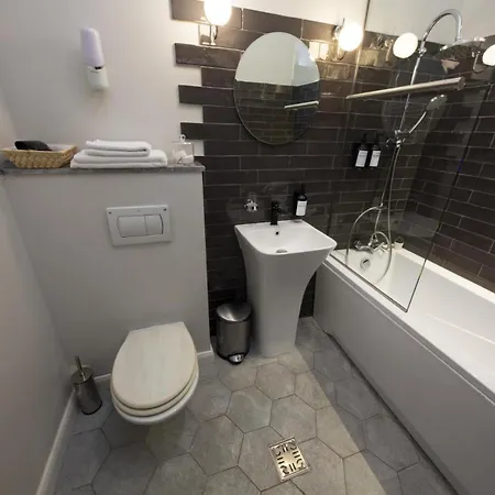 Athenaeum Spacious& Cozy 1Br Prime Location W Balcony Bucharest Exterior photo