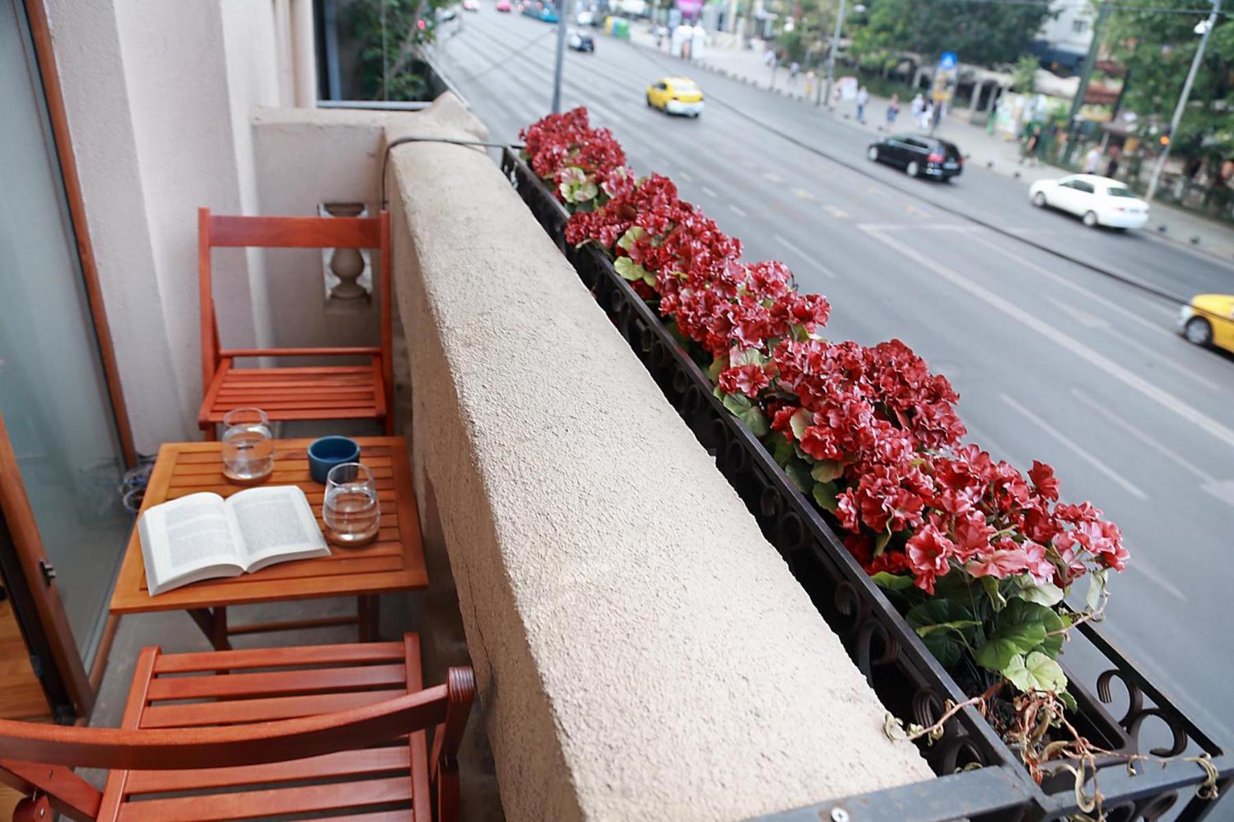 Athenaeum Spacious& Cozy 1br Prime Location W Balcony Bucharest